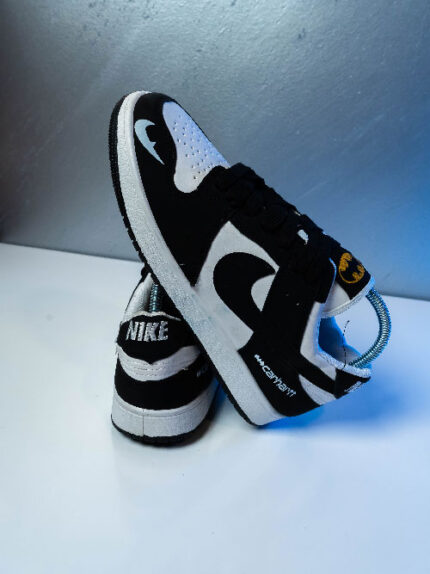 Nike-Flat-Black